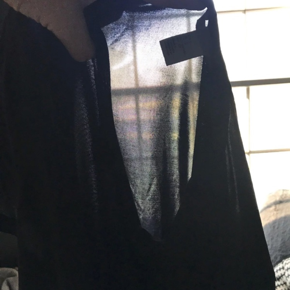 Black tee